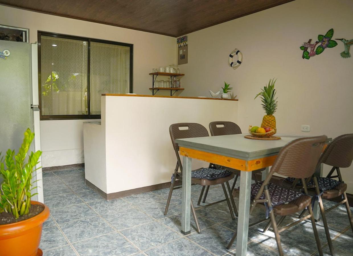 Apartamentos Y Studios Brisas Del Mar Santa Teresa Playa Santa Teresa  Exteriör bild